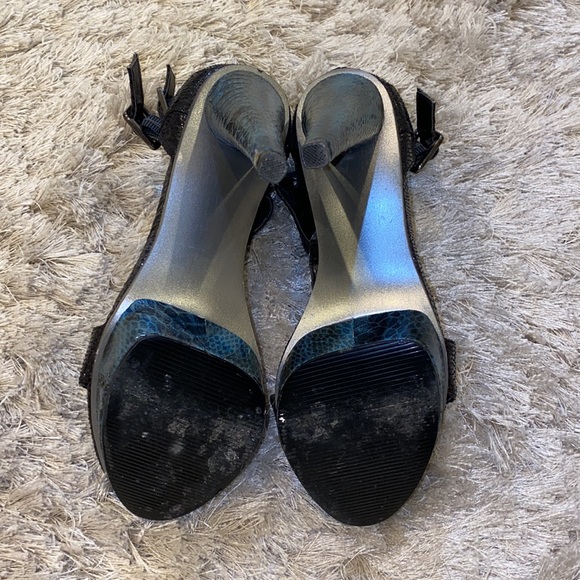 Black Heels - Picture 8 of 9